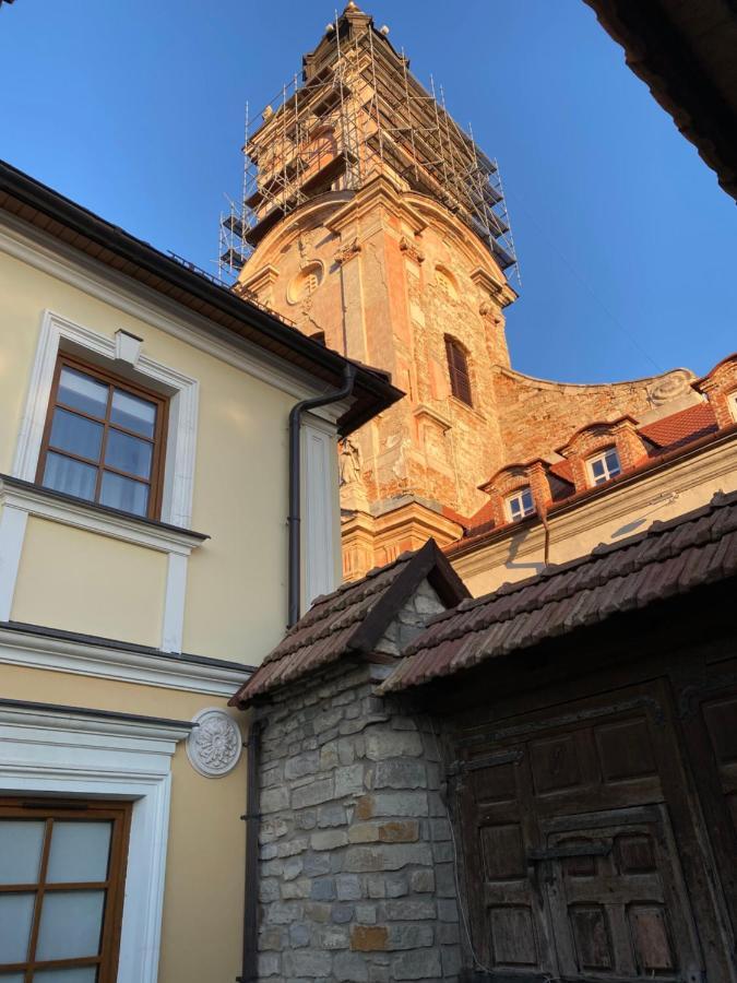 Spadok Hotel Kamjanets-Podilsky Buitenkant foto